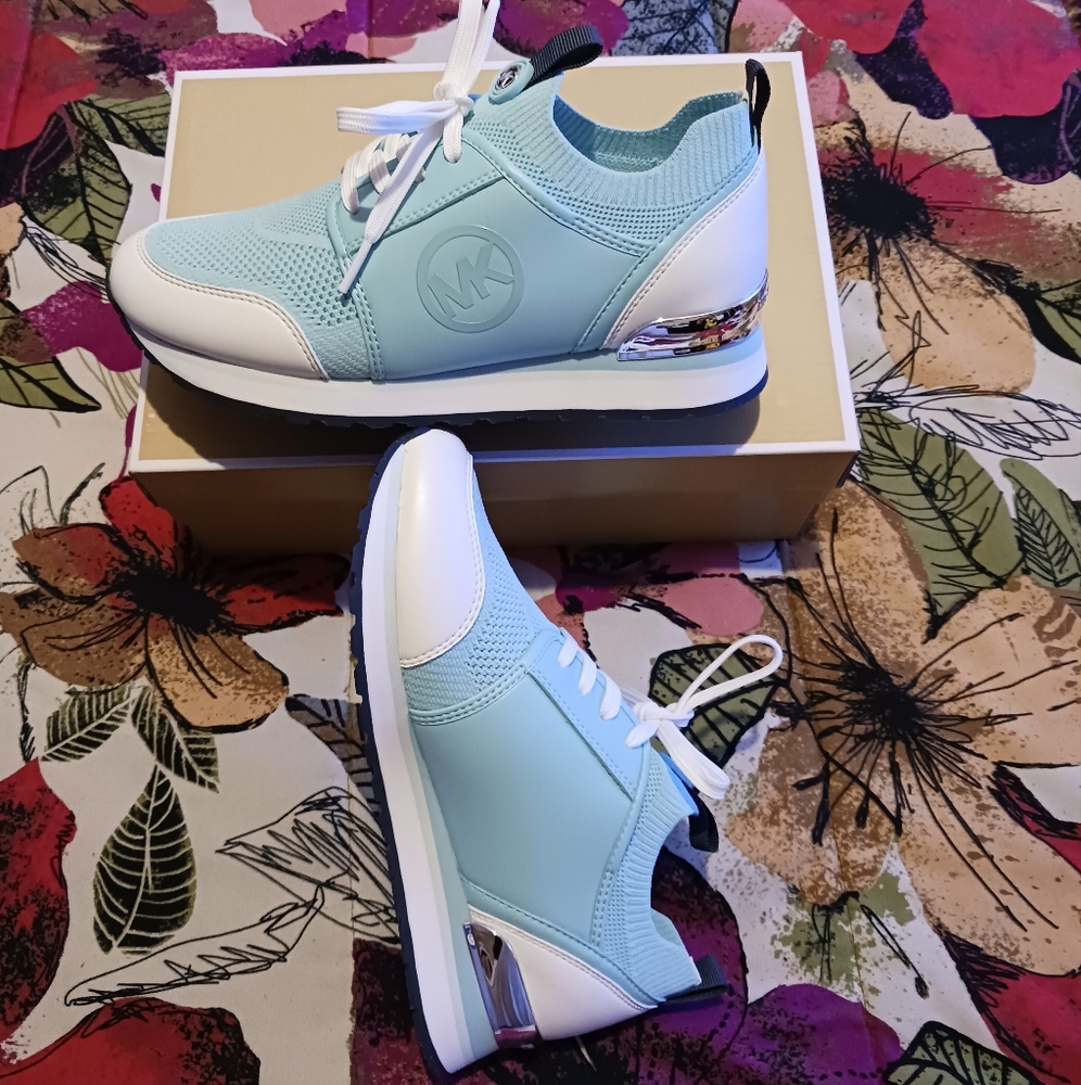 Michael Kors Dash Trainer Sneakers - Picture 9 of 10